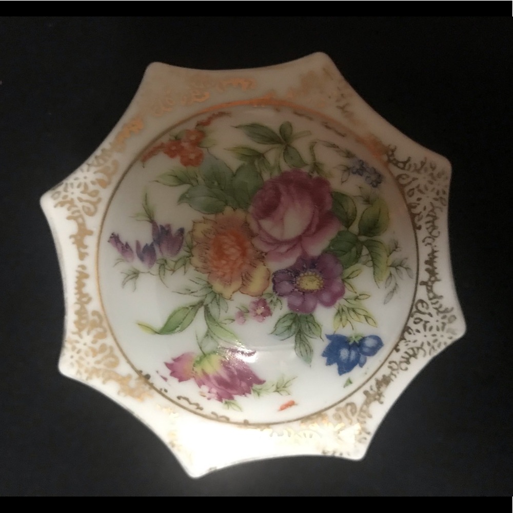 Vintage made in Japan trinket box